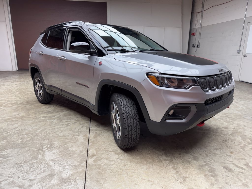 Used 2022 Jeep Compass Trailhawk AWD/4WD image 6