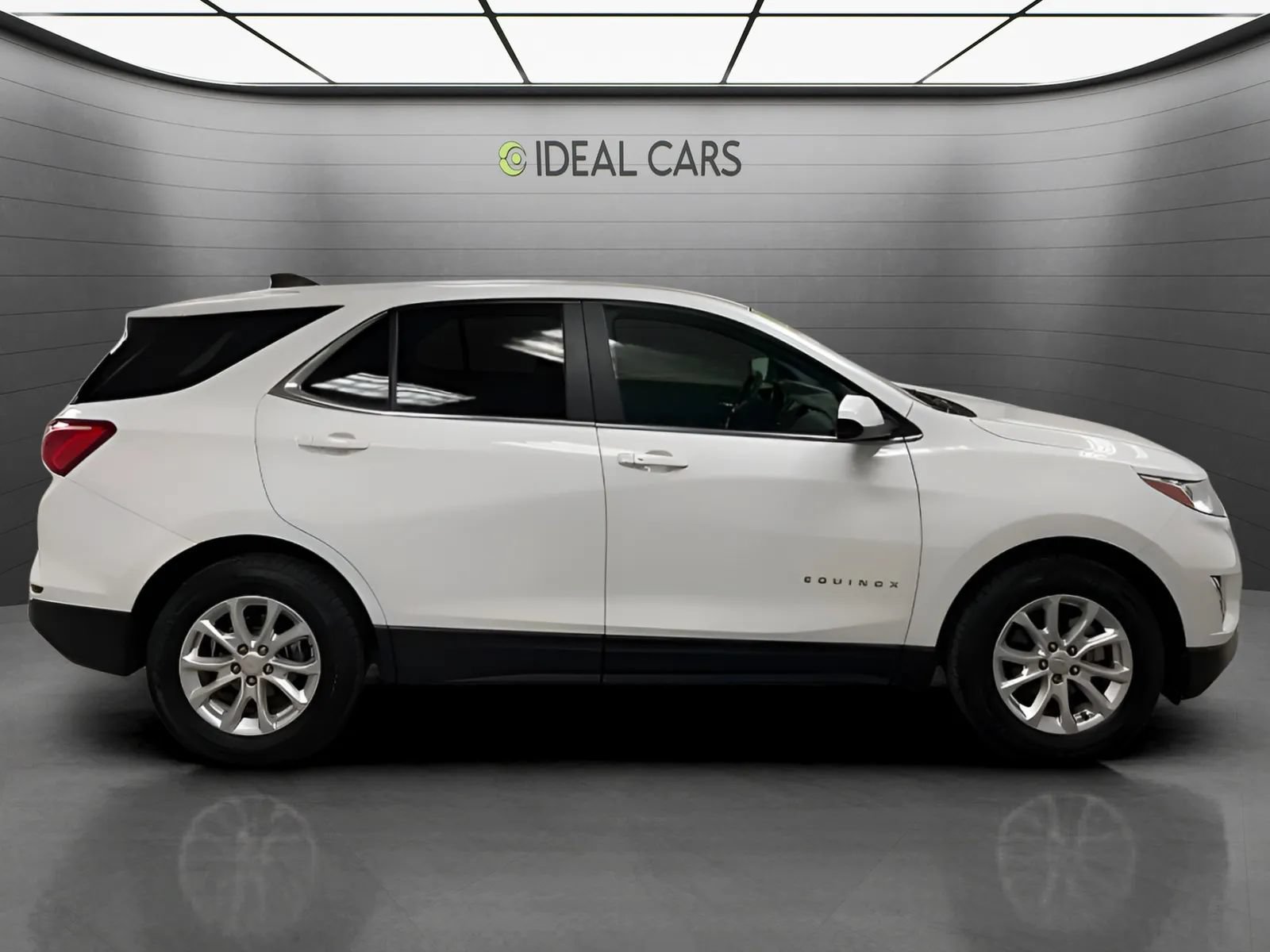 Used 2021 Chevrolet Equinox LT FWD image 4