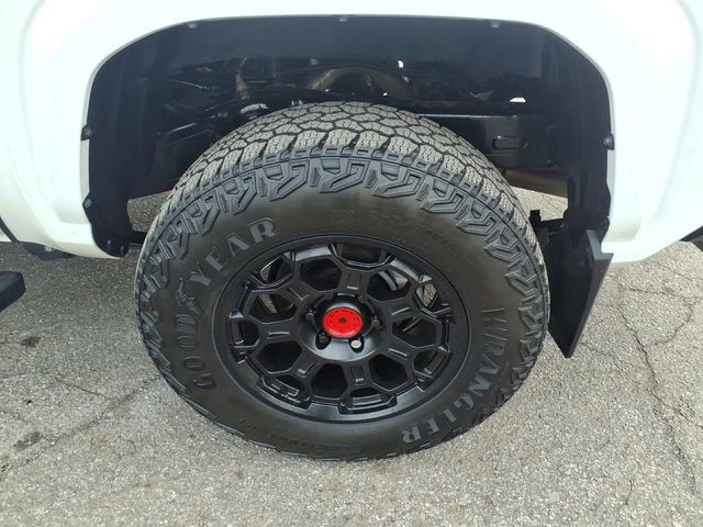 Used 2024 Toyota Tacoma SR image 8