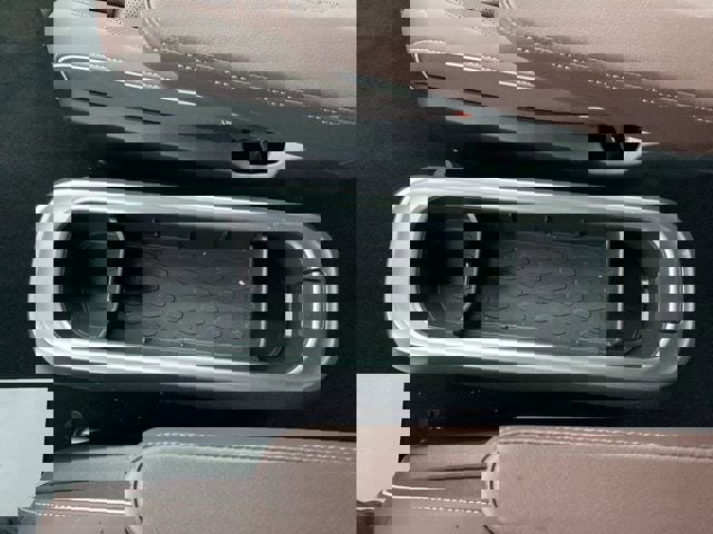 New 2025 Volkswagen ID. Buzz Pro S image 36