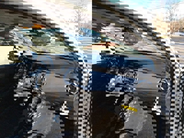 New 2025 Nissan Versa SV w/ Trunk Package image 10