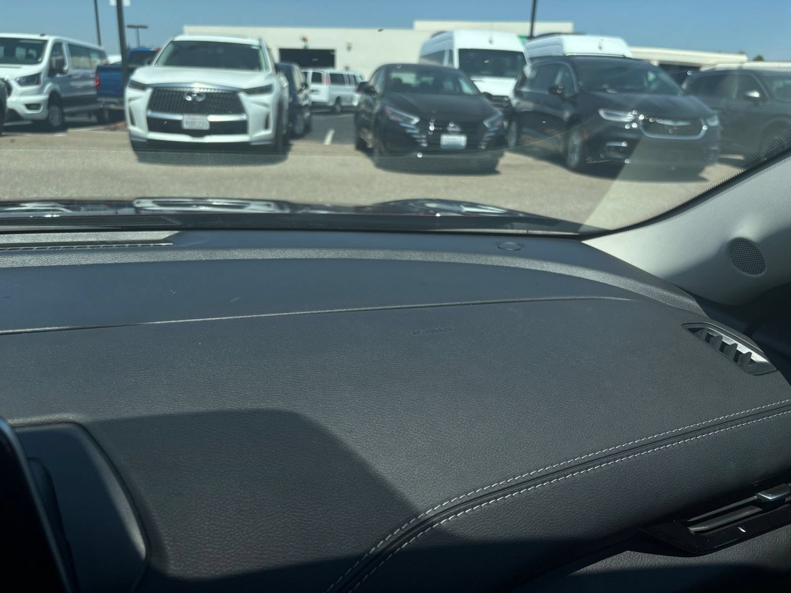 Used 2025 Nissan Sentra SV FWD image 35