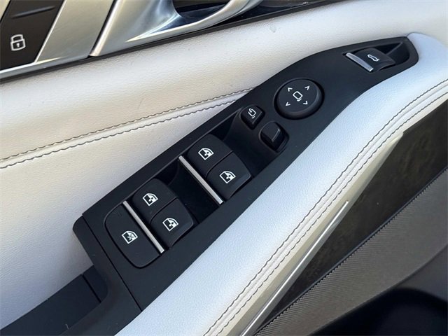 Used 2023 BMW X5 sDrive40i w/ Executive Package image 26