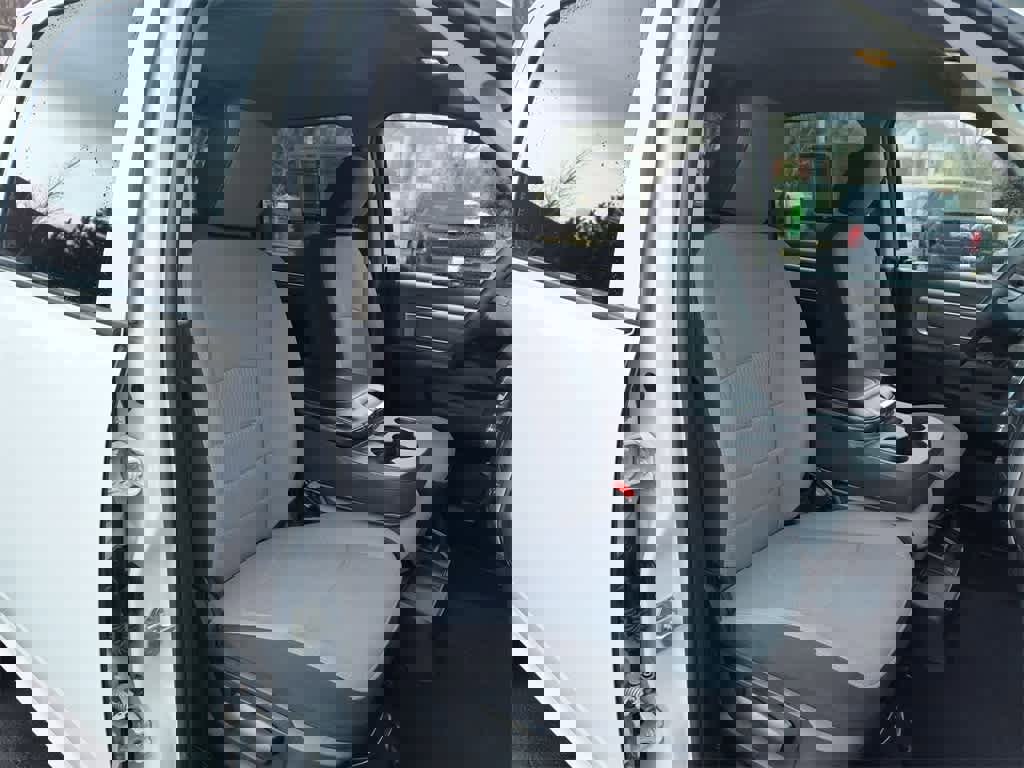 Used 2023 RAM 1500 Classic SLT image 23