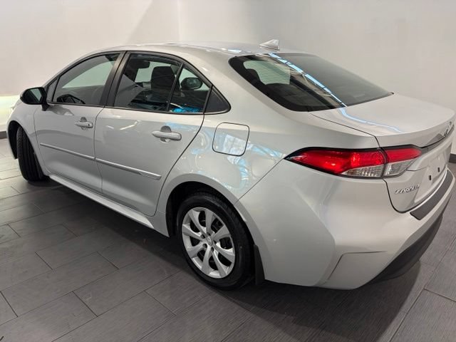 Used 2023 Toyota Corolla LE w/ Carpet Mat Package (TMS) FWD image 3