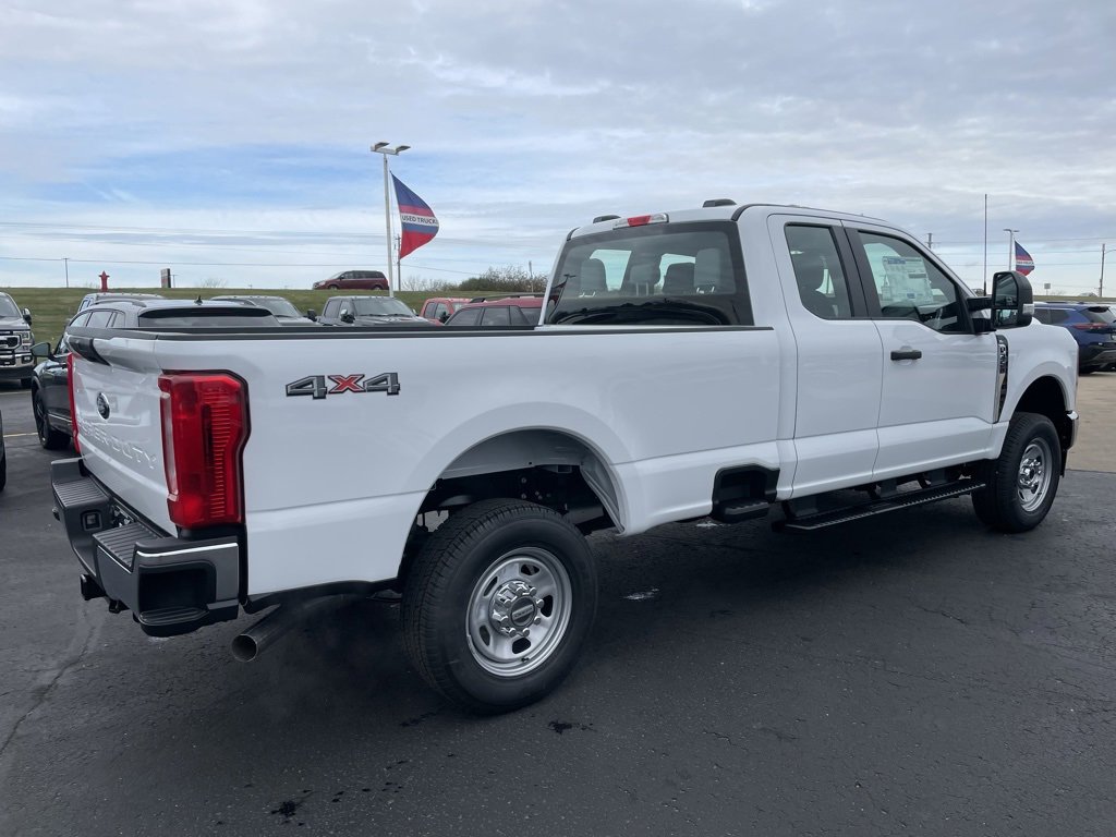New 2026 Ford F350 XL w/ XL Chrome Package image 4