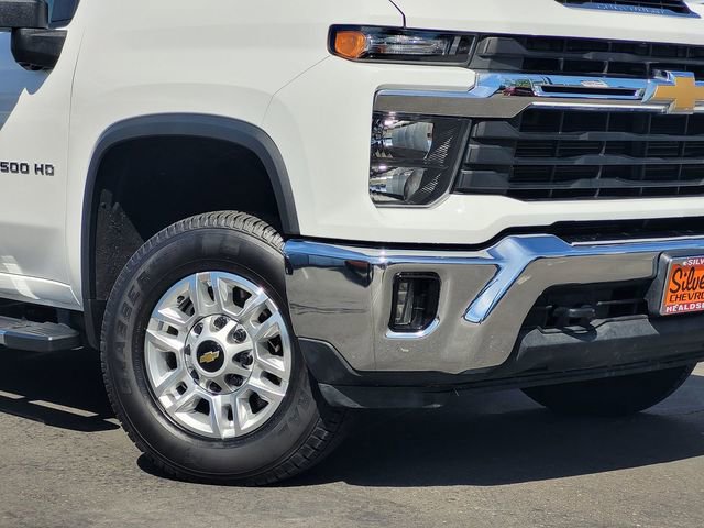 Used 2025 Chevrolet Silverado 2500 LT w/ Convenience Package image 9