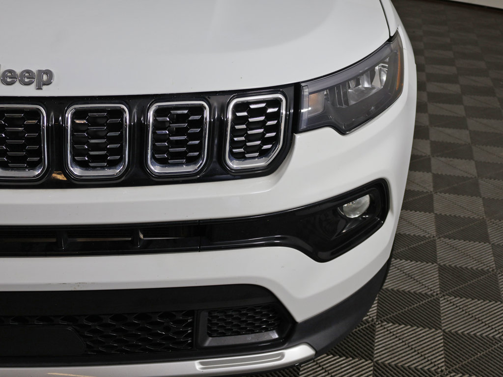 Used 2024 Jeep Compass Limited AWD/4WD image 13