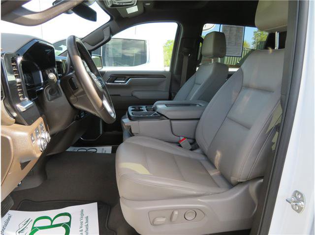 Used 2025 GMC Sierra 1500 SLT AWD/4WD image 4