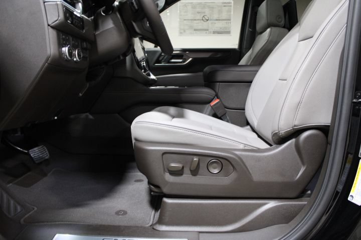 New 2026 GMC Yukon Elevation w/ Elevation Premium Package AWD/4WD image 23
