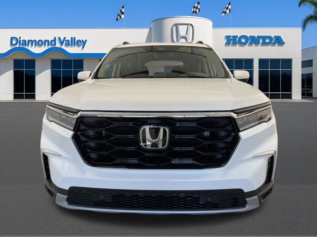 New 2025 Honda Pilot Touring image 8