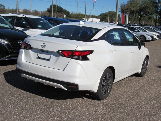 New 2025 Nissan Versa SV w/ Trunk Package FWD image 3