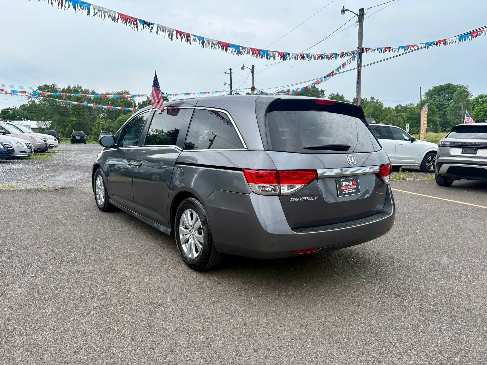 Used 2016 Honda Odyssey EX image 3