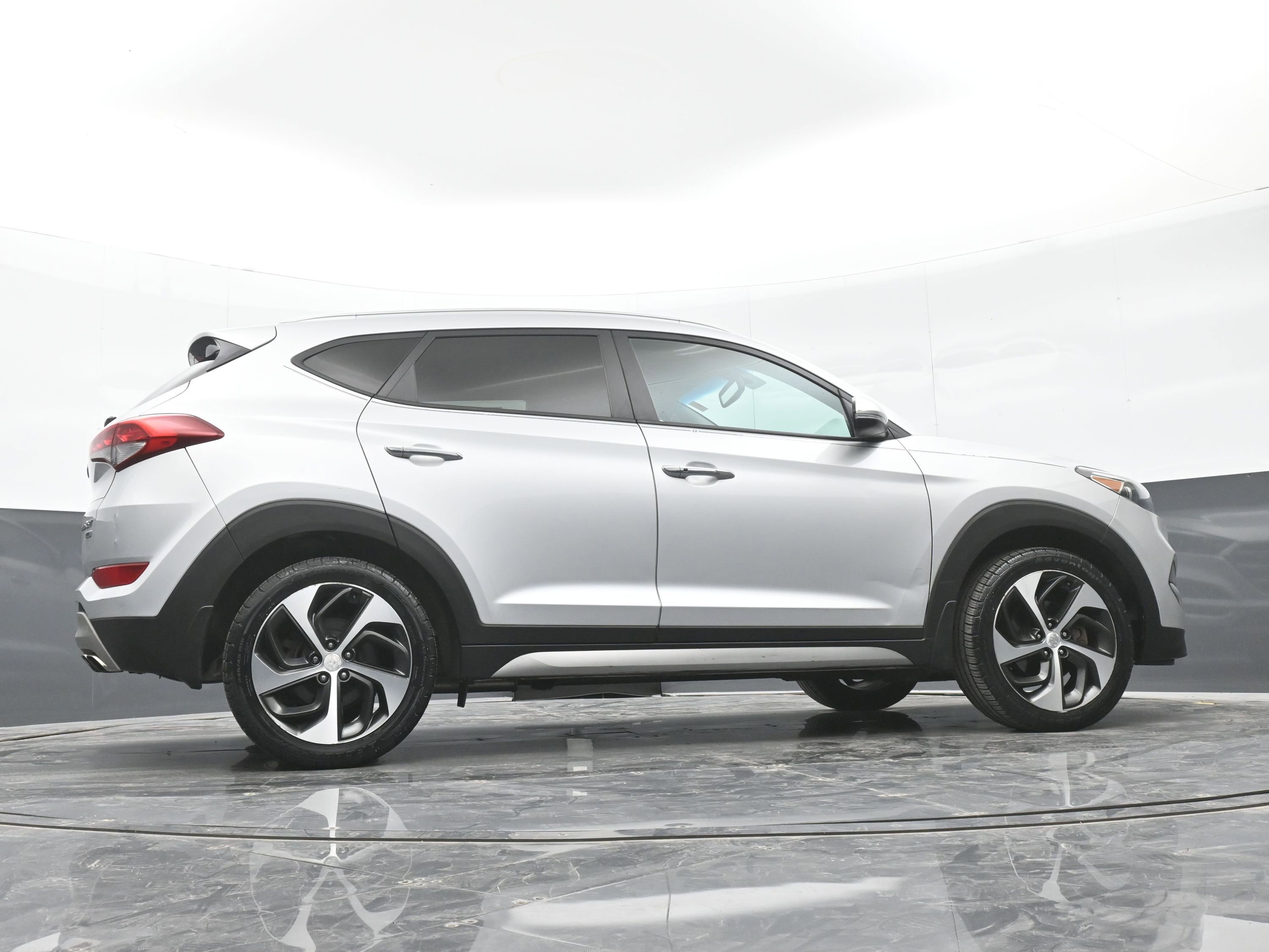 Used 2017 Hyundai Tucson Limited AWD/4WD image 40