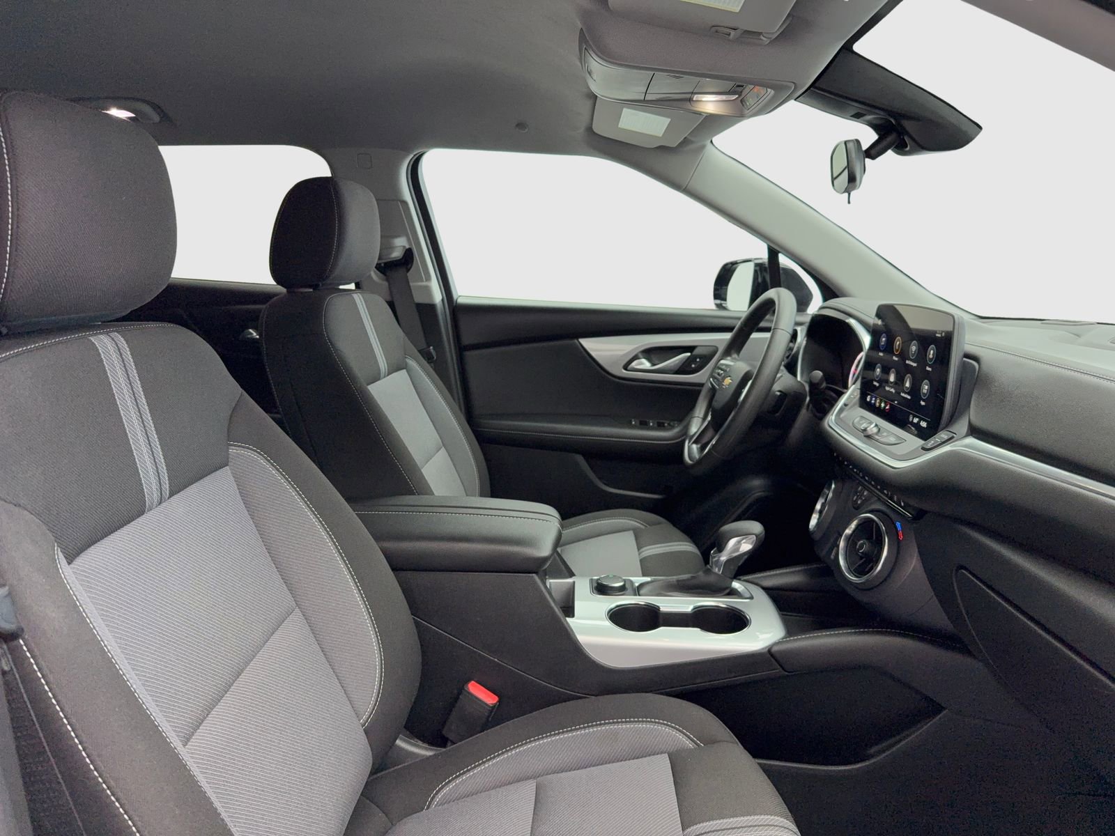 Used 2025 Chevrolet Blazer LT image 42