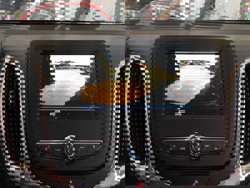 Used 2019 Chevrolet Equinox LT w/ Driver Convenience Package image 10