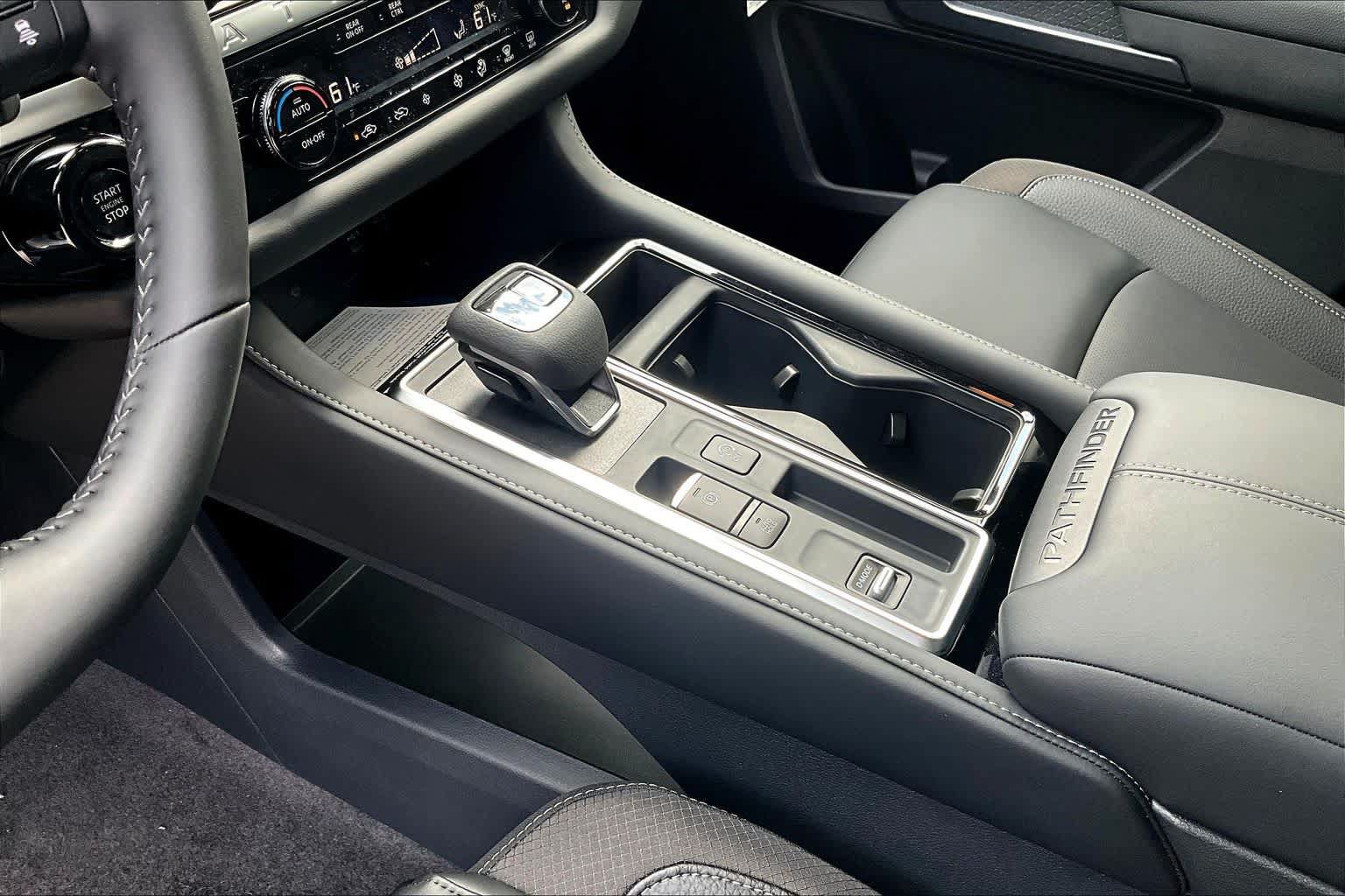 New 2026 Nissan Pathfinder SL FWD image 11