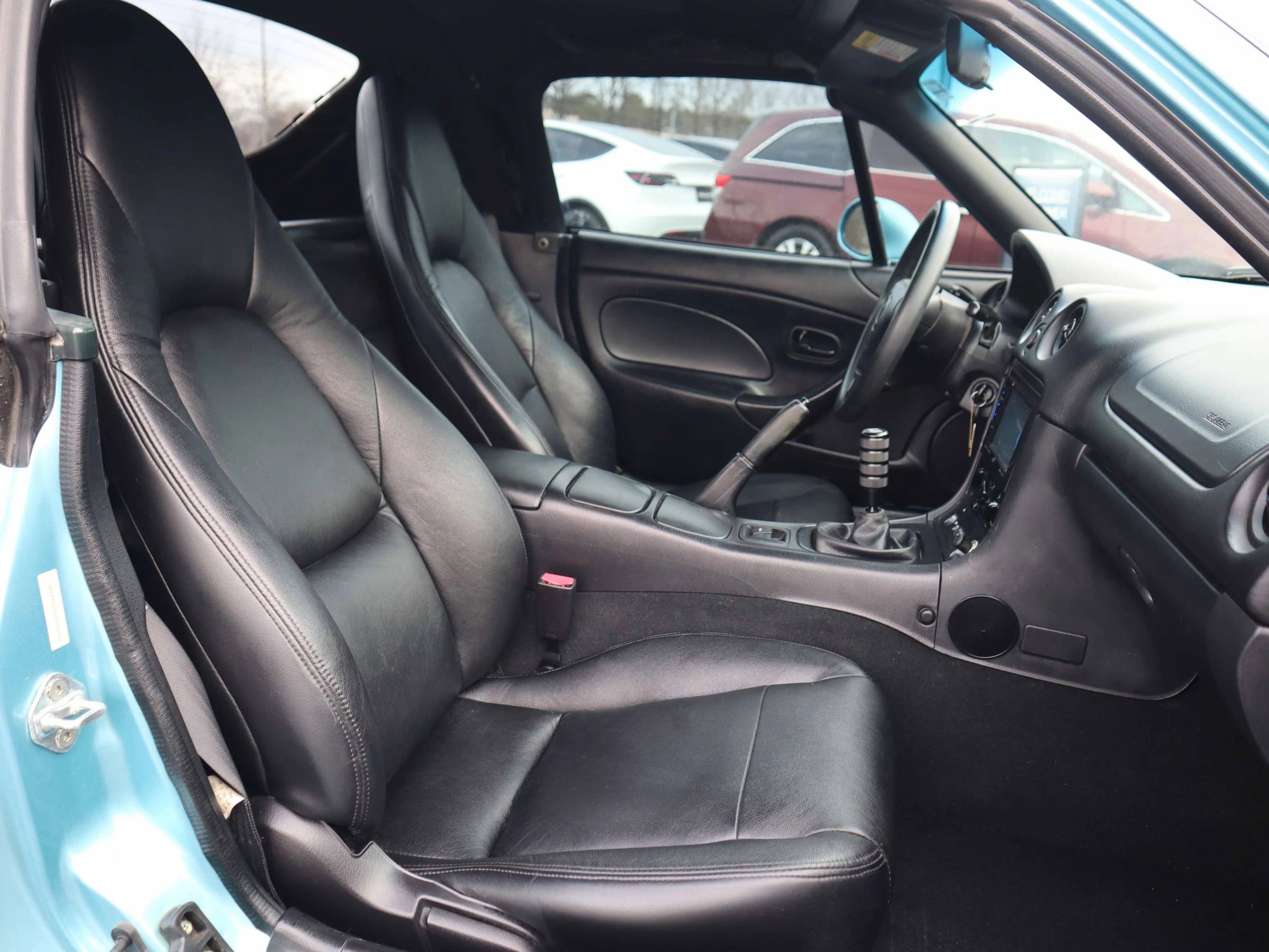 Used 2002 MAZDA MX-5 Miata image 3