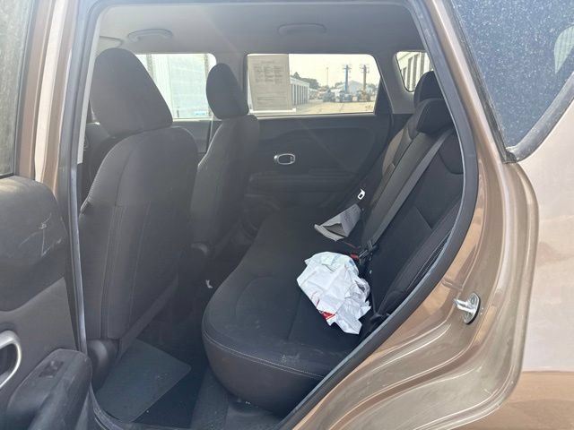 Used 2015 Kia Soul FWD image 4