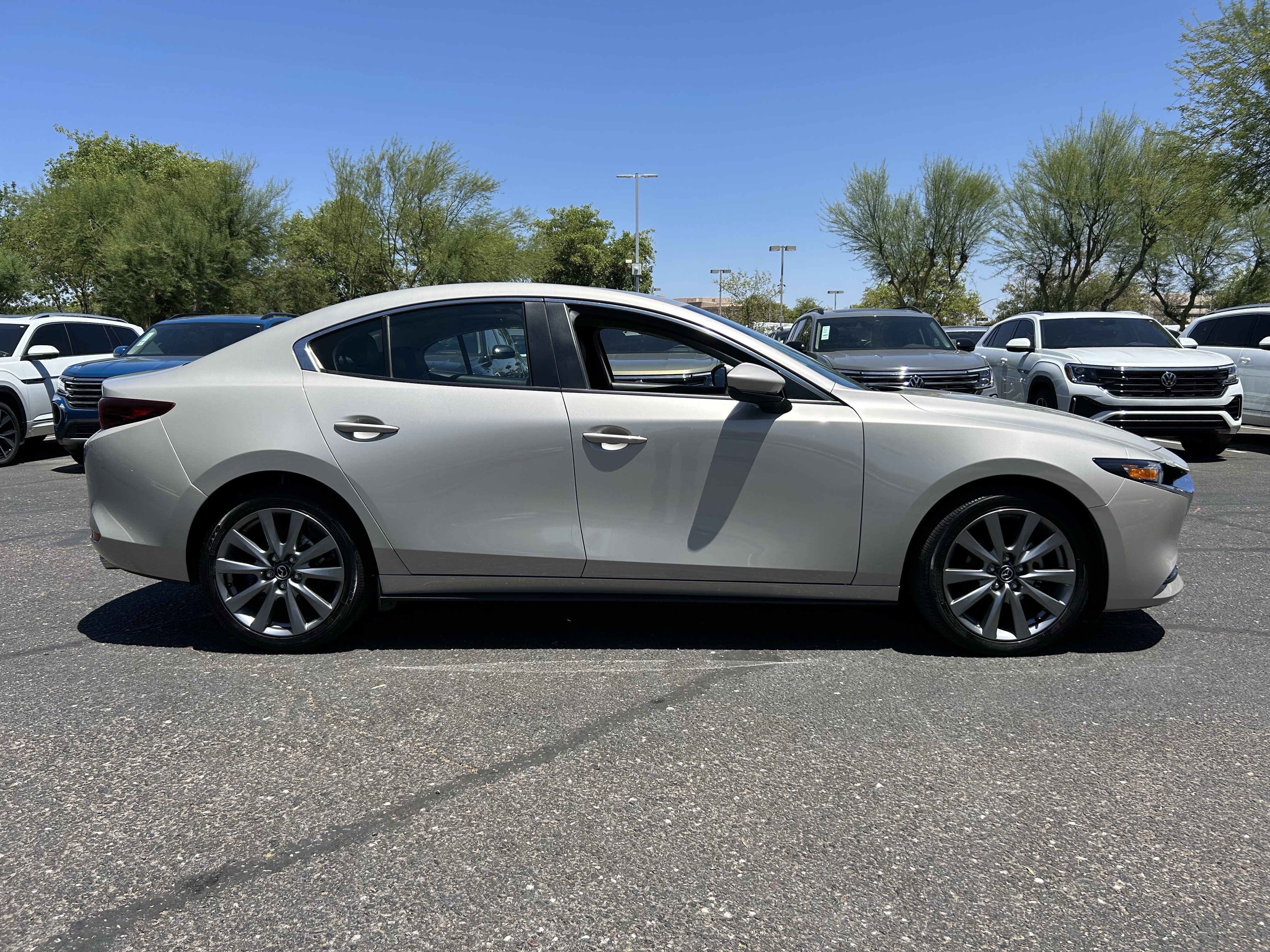 Used 2025 MAZDA MAZDA3 s FWD image 5