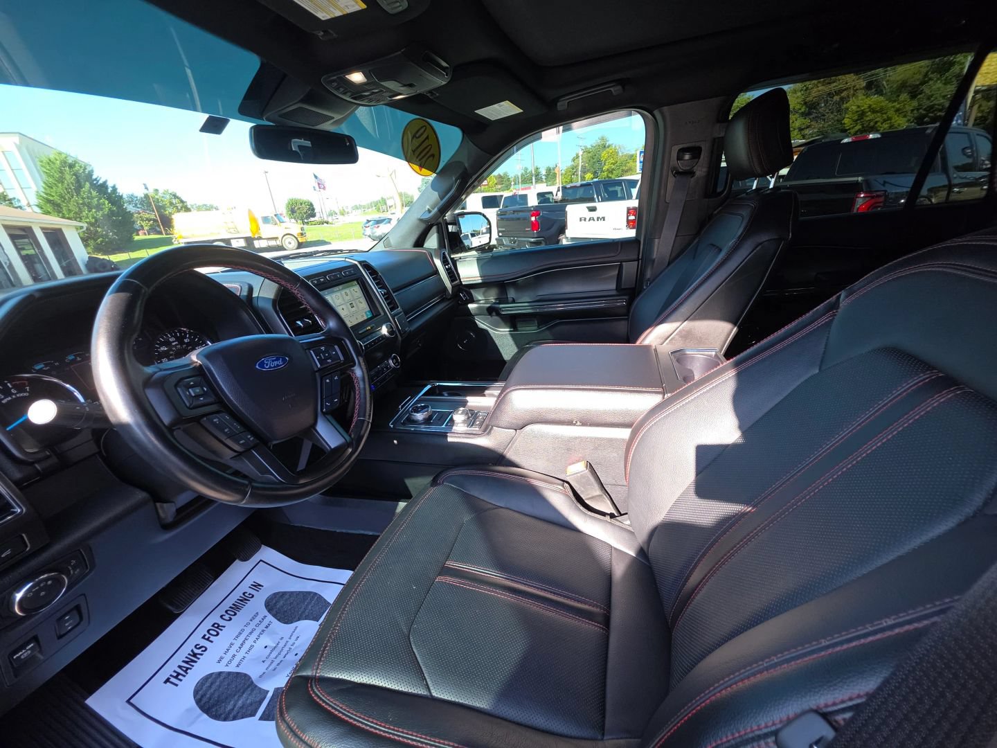 Used 2019 Ford Expedition Limited w/ Equipment Group 303A AWD/4WD image 9