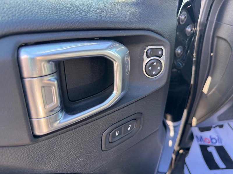 Used 2021 Jeep Wrangler Unlimited Sahara image 16