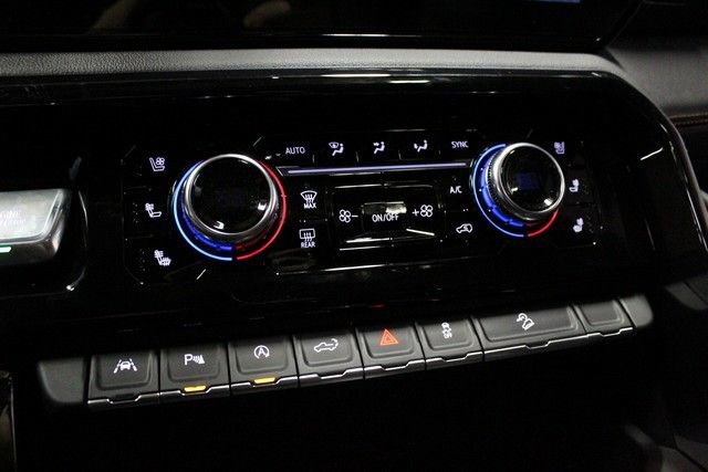 New 2026 GMC Sierra 1500 AT4 w/ AT4 Premium Package image 28