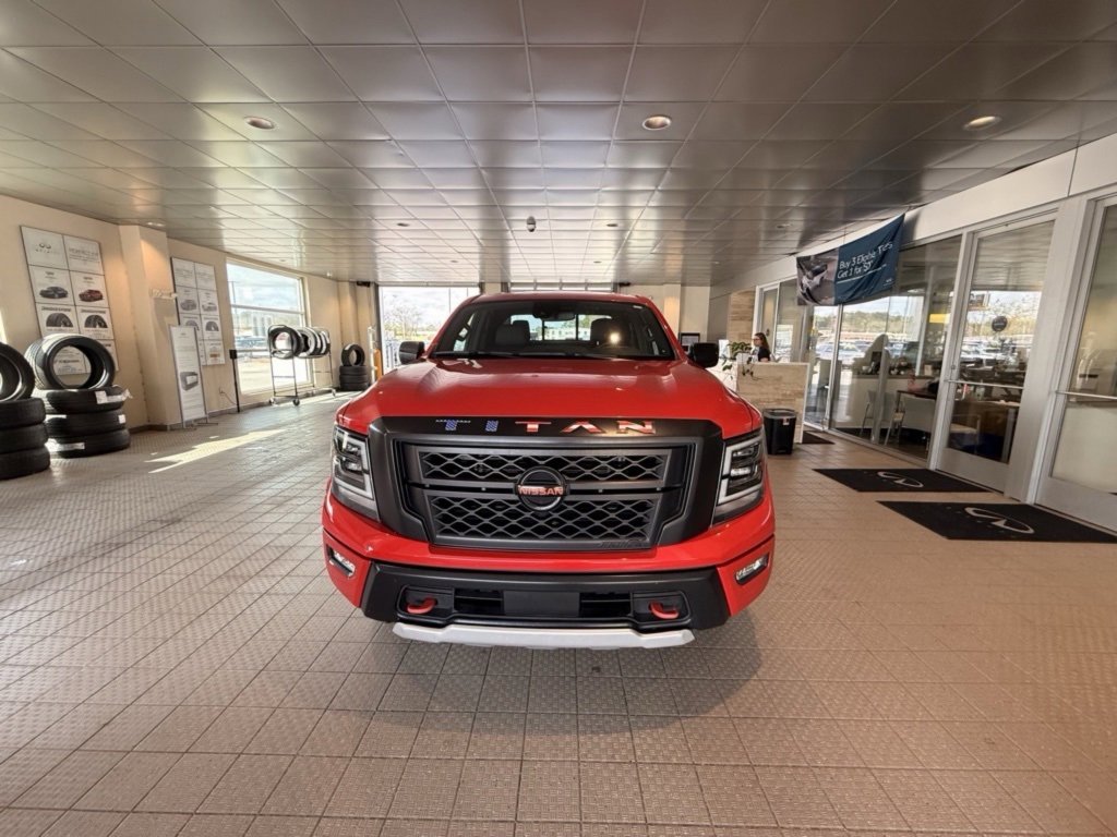 Used 2022 Nissan Titan PRO-4X w/ Off Road Protection Package image 6