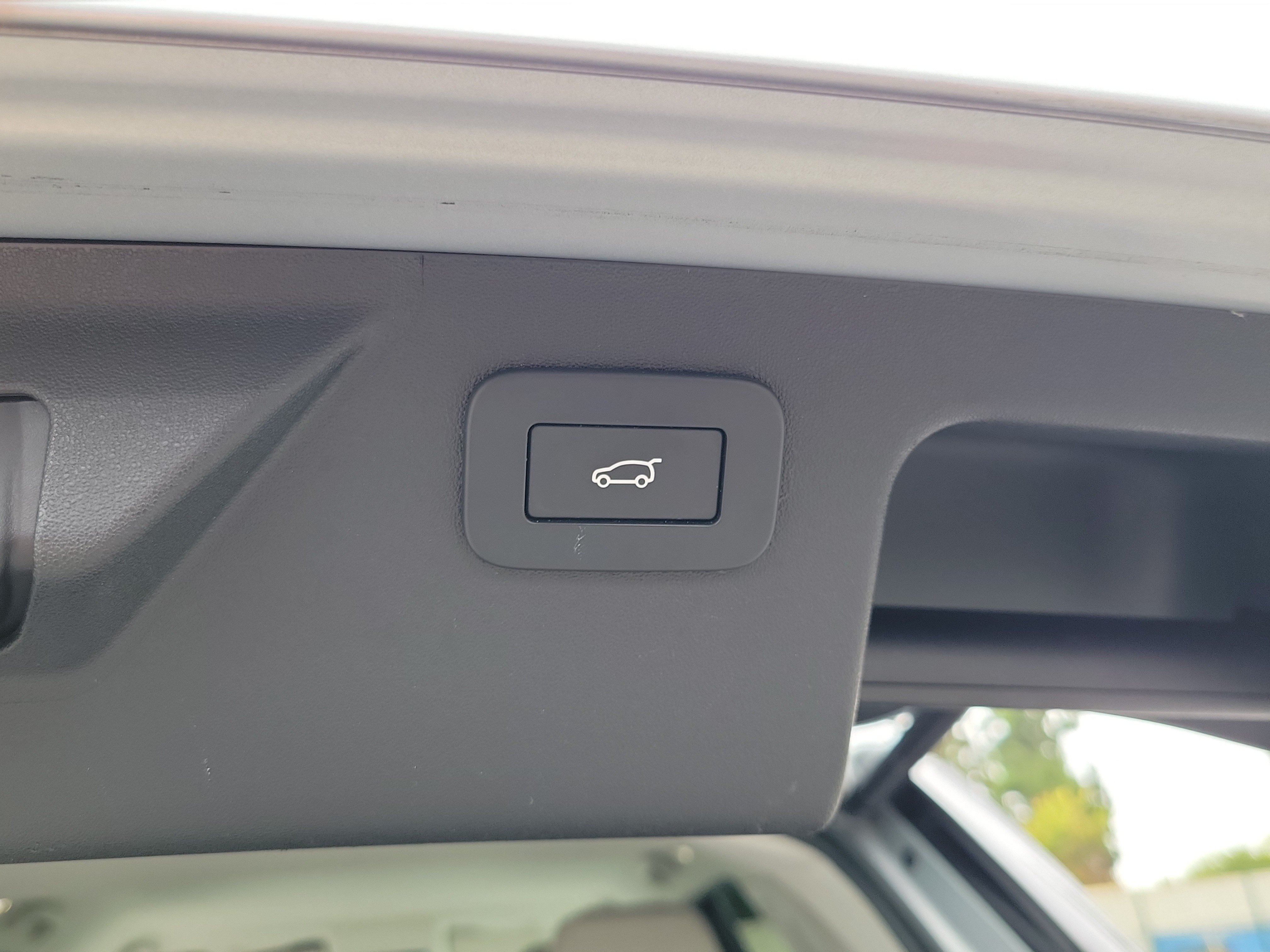 Used 2023 Land Rover Discovery Sport S AWD/4WD image 19
