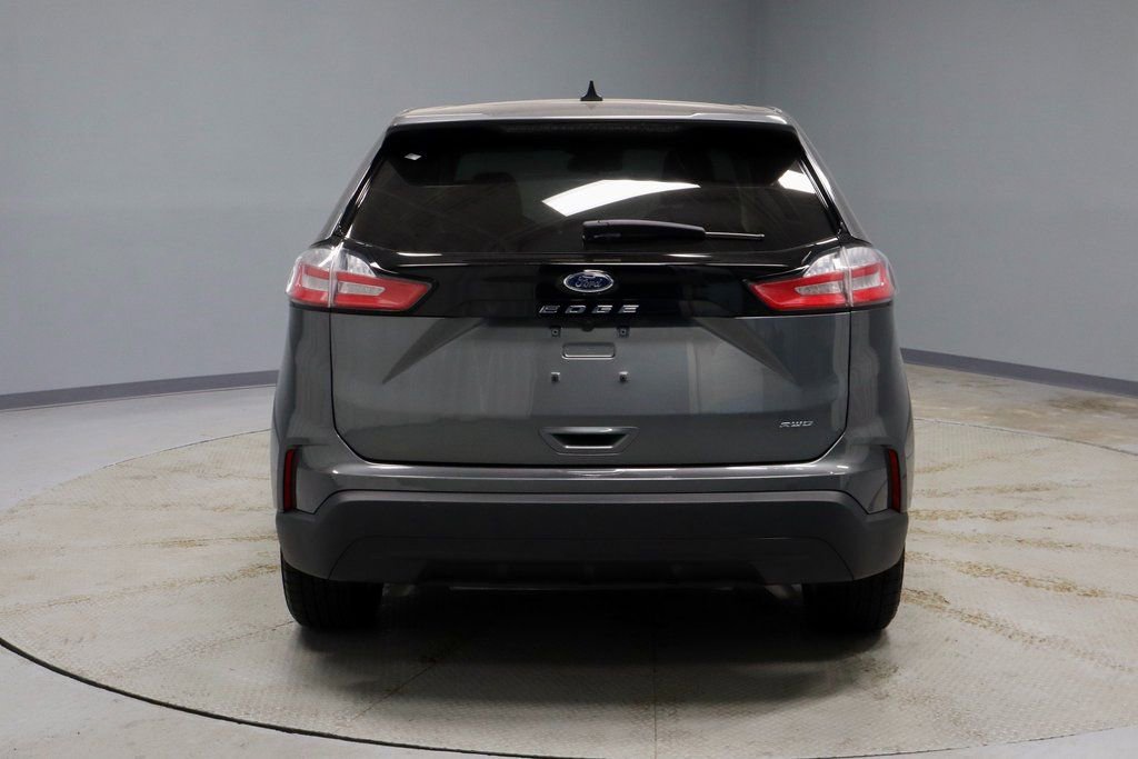 Certified 2023 Ford Edge SE image 11