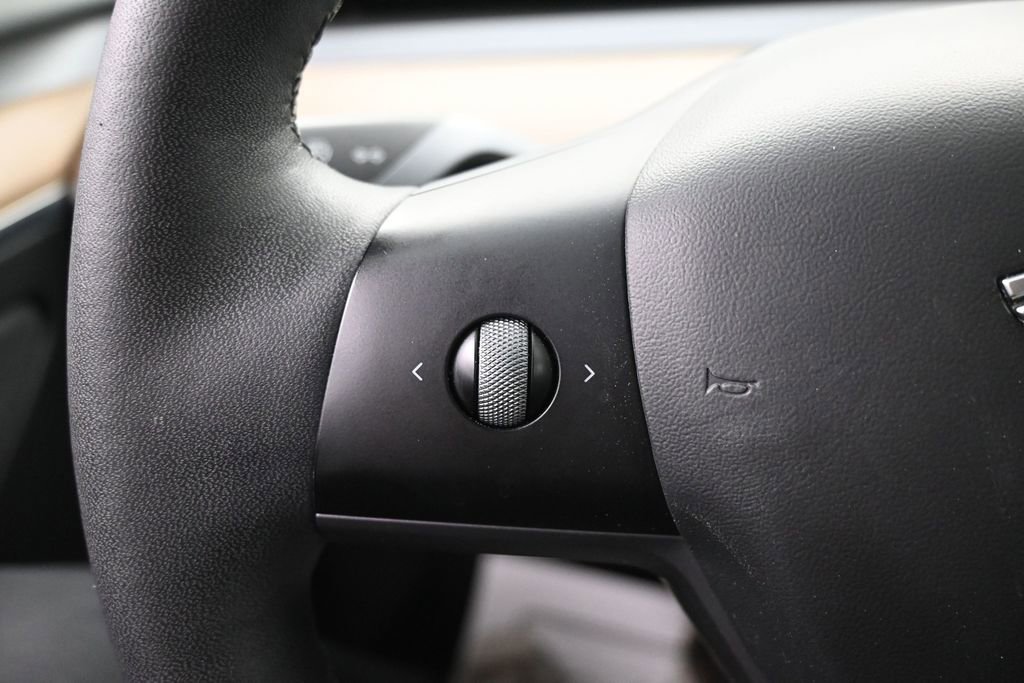 Used 2021 Tesla Model 3 Performance AWD/4WD image 24