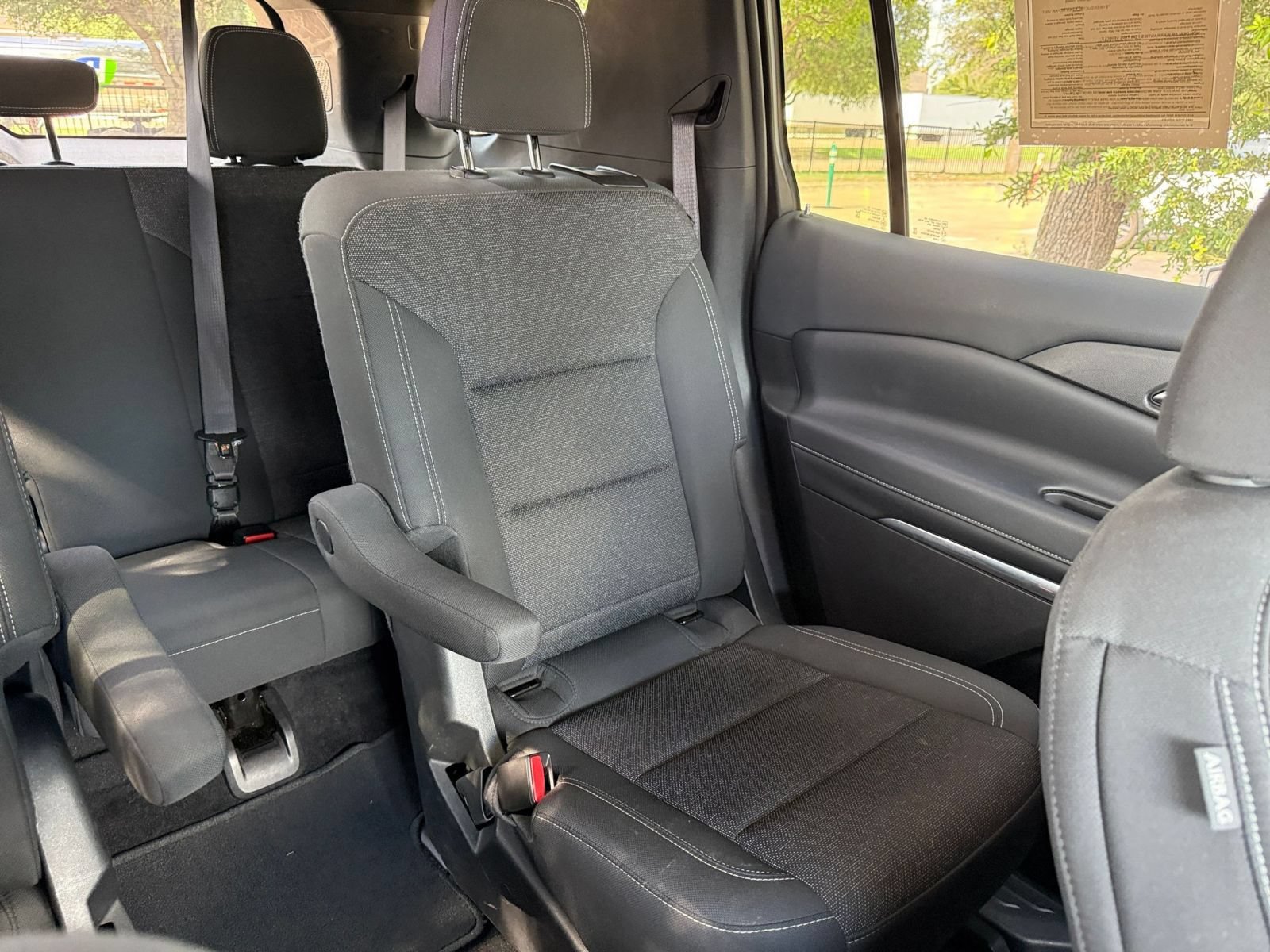 Used 2025 Chevrolet Traverse LT AWD/4WD image 40
