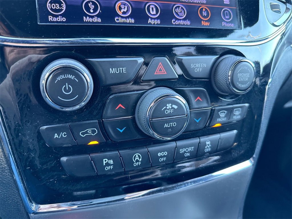 Used 2019 Jeep Grand Cherokee Limited w/ Luxury Group II image 17