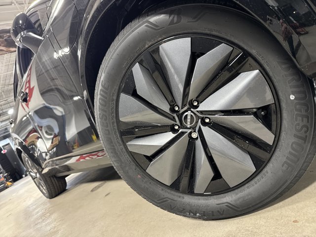 New 2025 Nissan Ariya AWD image 8