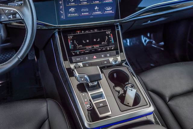Used 2021 Audi Q8 Premium Plus w/ Premium Plus Package image 31
