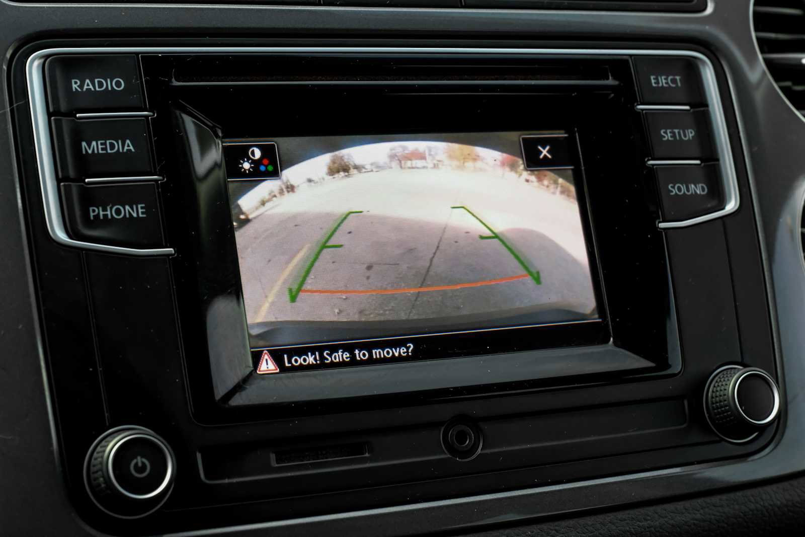 Used 2017 Volkswagen Tiguan S image 19