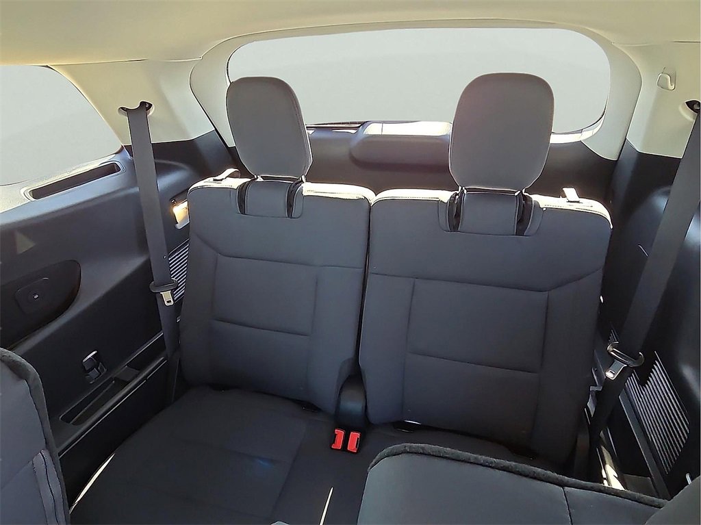 New 2025 Ford Explorer Active image 9