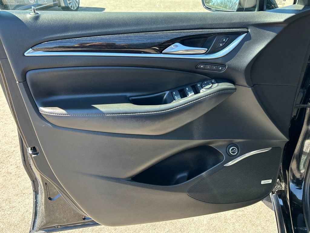 Used 2021 Buick Enclave Avenir w/ Avenir Technology Package FWD image 25