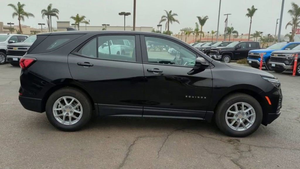 Certified 2023 Chevrolet Equinox LS FWD image 9