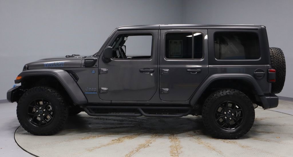 Used 2024 Jeep Wrangler Unlimited image 8