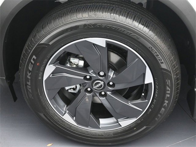 New 2026 Nissan Rogue SV image 7