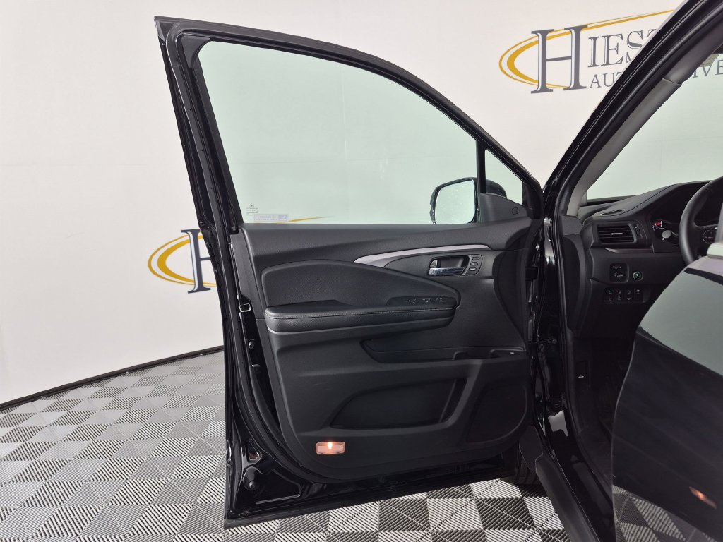 Used 2023 Honda Ridgeline RTL-E image 13