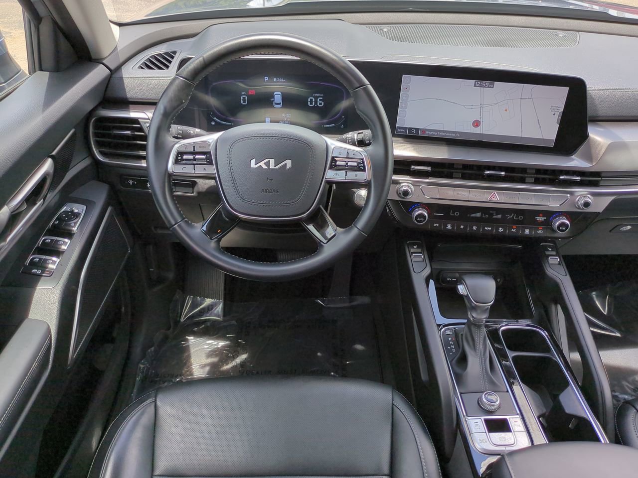 Certified 2024 Kia Telluride S FWD image 16