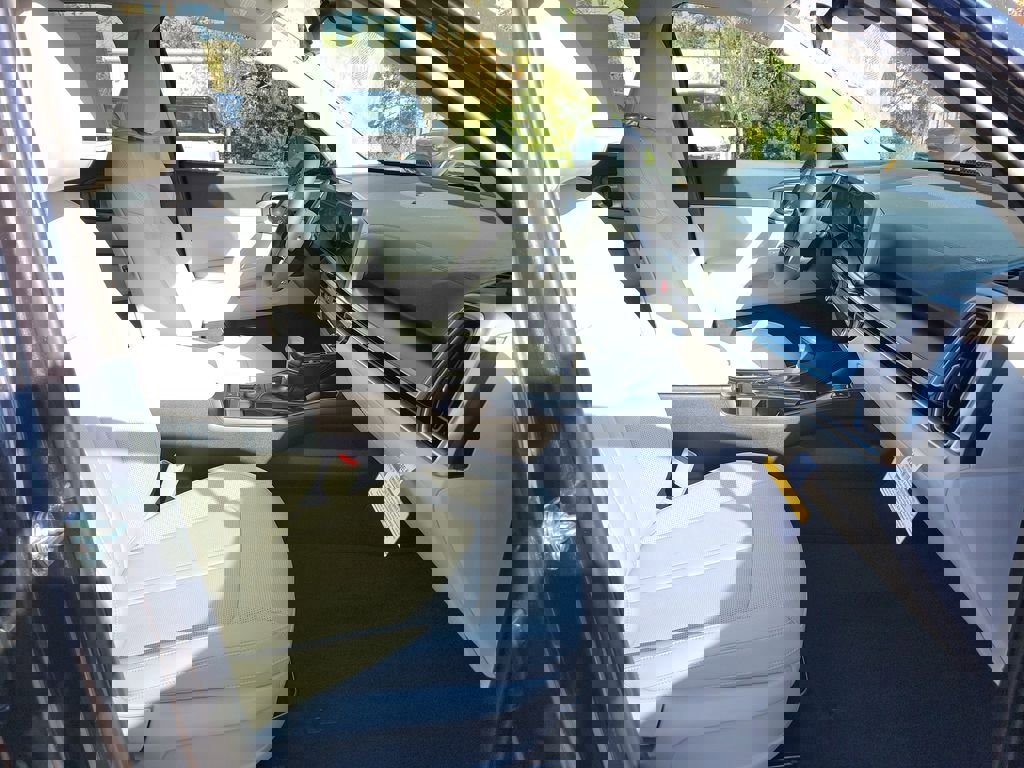 New 2026 Kia Sorento S image 7