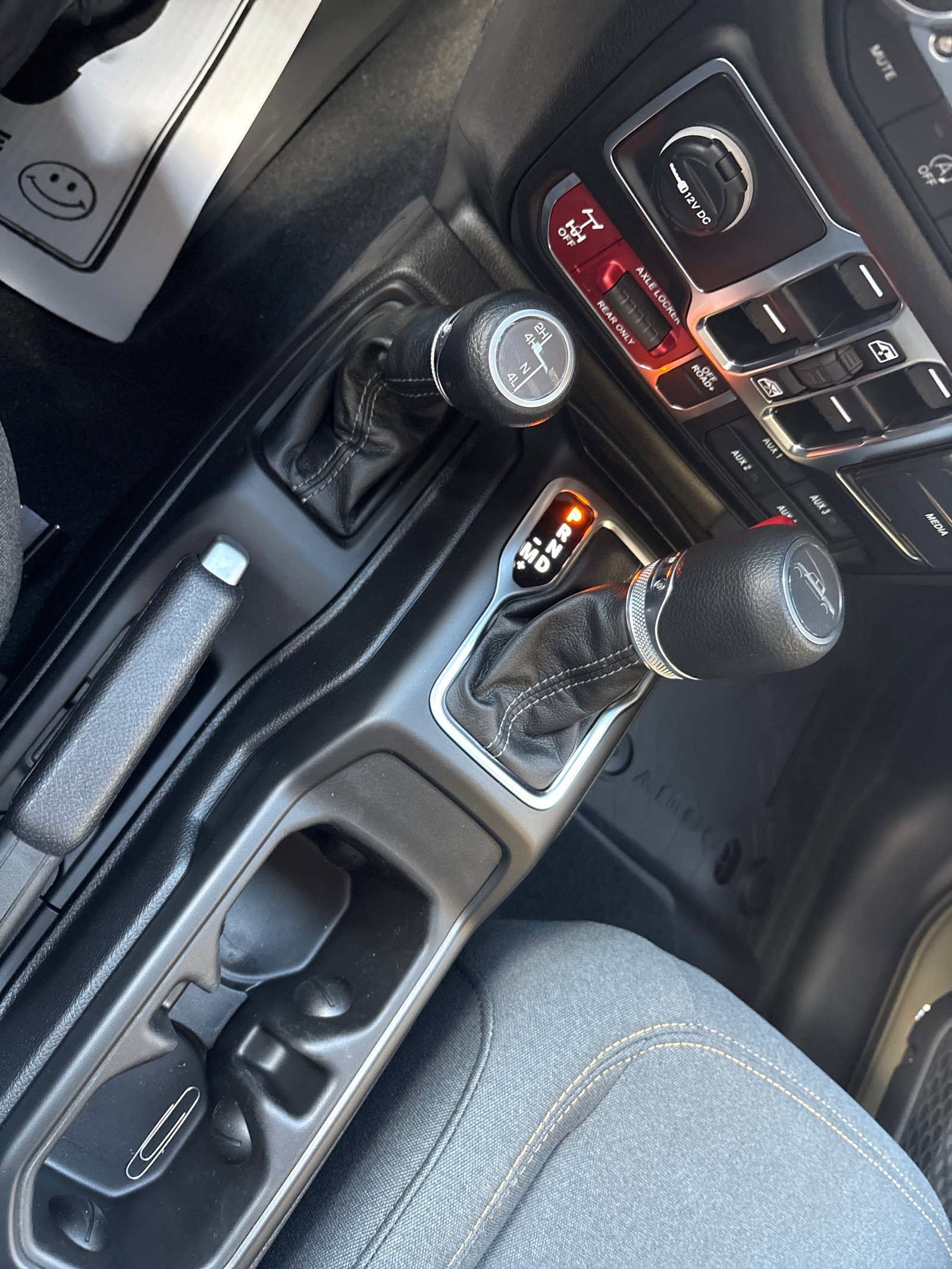 New 2026 Jeep Gladiator Sport S image 18