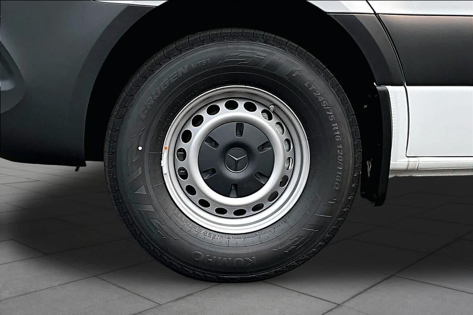 New 2026 Mercedes-Benz Sprinter 2500 image 17