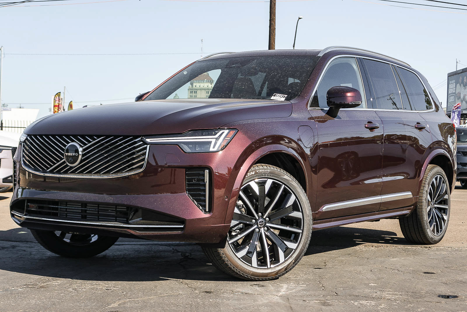 New 2026 Volvo XC90 T8 Ultra w/ Lounge Package AWD/4WD image 1