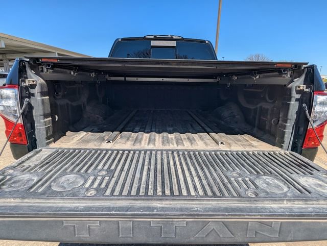 Used 2019 Nissan Titan Platinum Reserve image 23