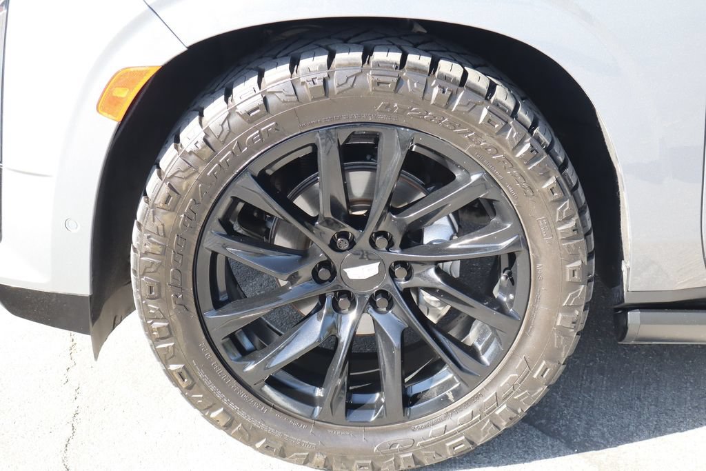 Used 2021 Cadillac Escalade Sport w/ Driver Assist Tech Package AWD/4WD image 14