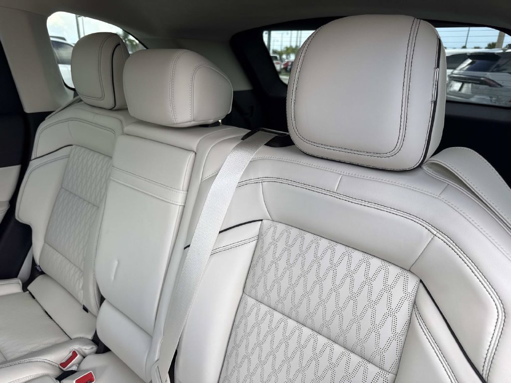 New 2026 Lincoln Nautilus Black Label AWD/4WD image 14